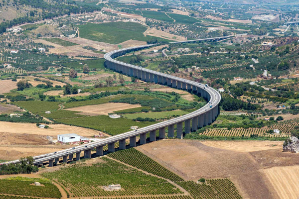 Estudios geológicos · Ingenieros Geotécnicos y Geofísicos Seva